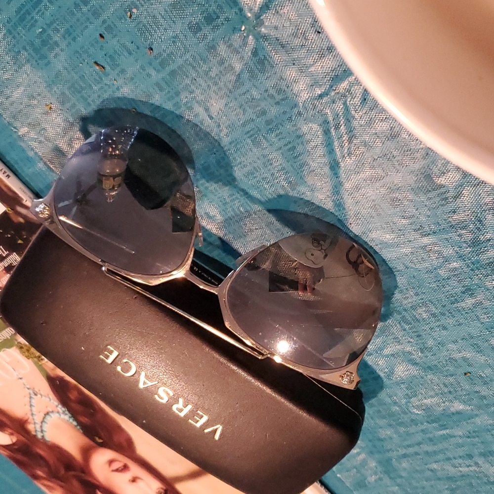 VERSACE NEW SUNGLASSES 2181 AUTHENTIC